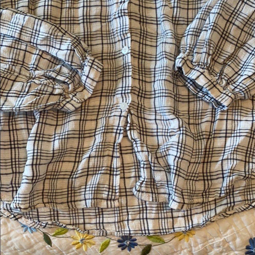 Universal Thread button up checkered top - Picture 3 of 3